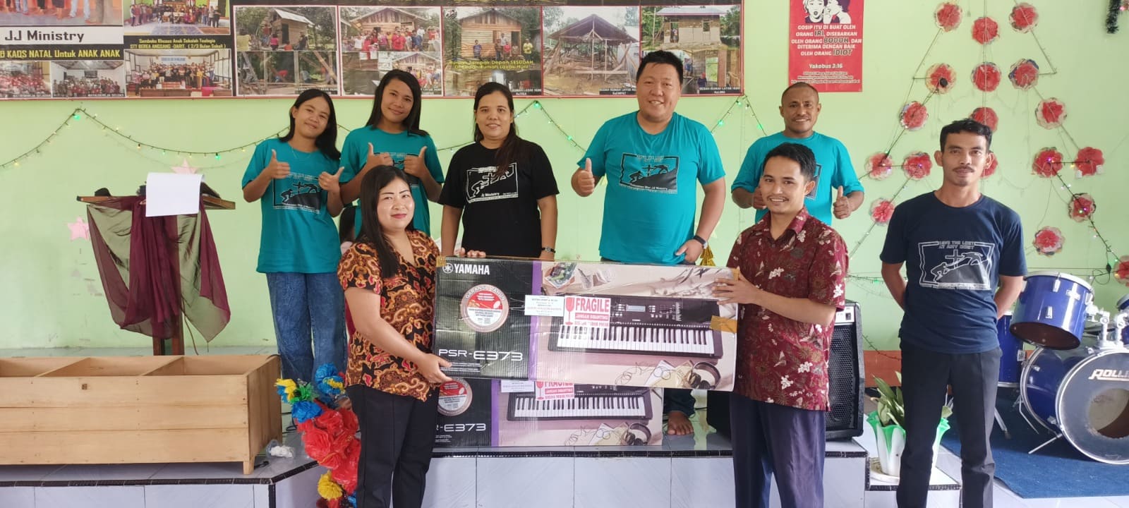 Pembagian Sembako Khusus Pendeta